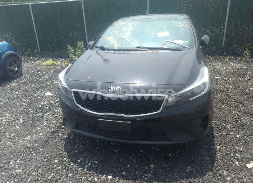 Photo 6 of 2017 Kia Forte LX (VIN 3KPFK4A74HE042746)