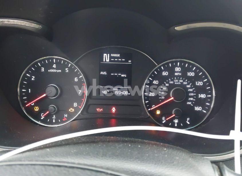 Photo 15 of 2017 Kia Forte LX (VIN 3KPFK4A74HE065959)