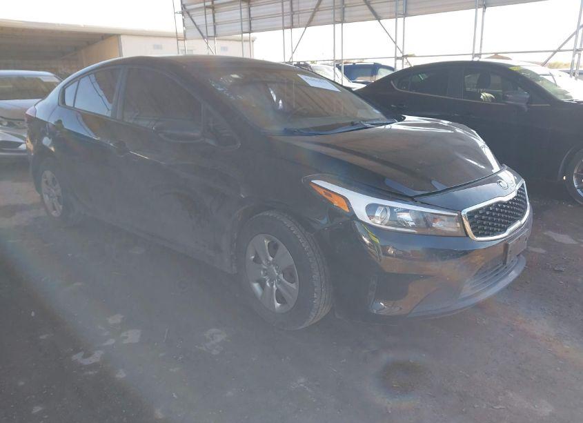 2017 Kia Forte LX (VIN 3KPFK4A74HE075567) main photo