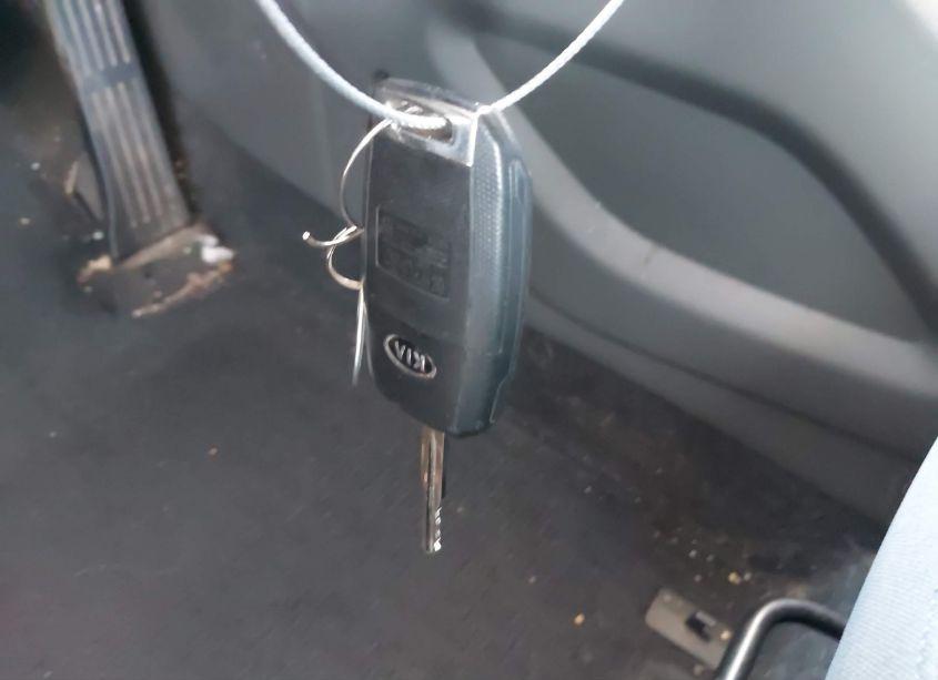 Photo 11 of 2017 Kia Forte LX (VIN 3KPFK4A74HE075567)