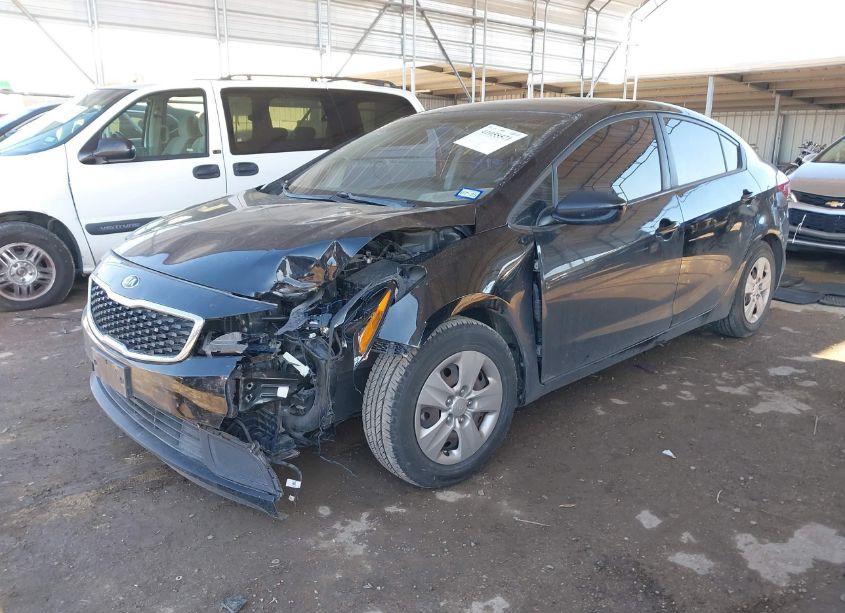 Photo 2 of 2017 Kia Forte LX (VIN 3KPFK4A74HE075567)