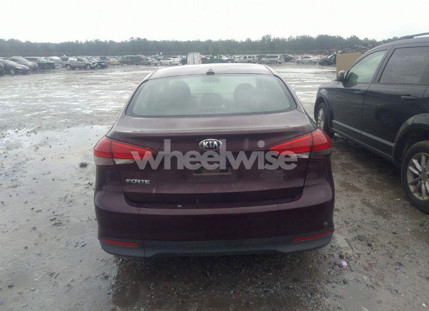 Photo 16 of 2017 Kia Forte LX (VIN 3KPFK4A74HE084737)