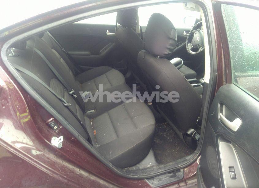 Photo 8 of 2017 Kia Forte LX (VIN 3KPFK4A74HE084737)