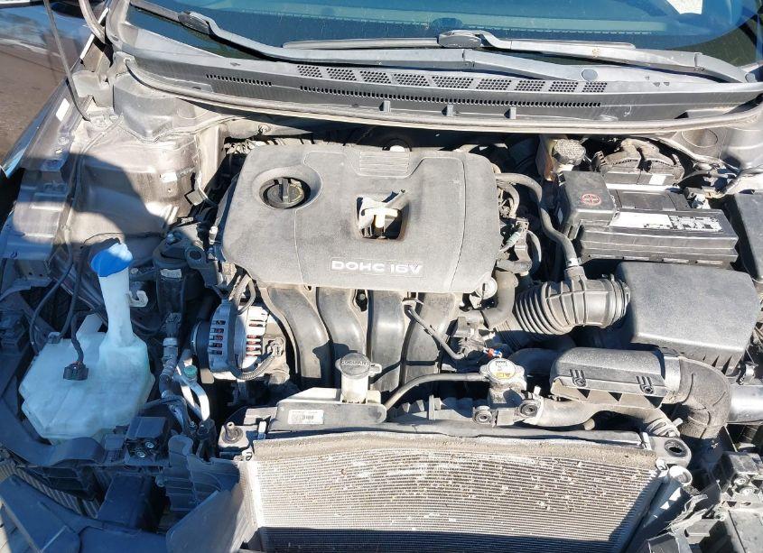 Photo 10 of 2017 Kia Forte LX (VIN 3KPFK4A74HE091168)