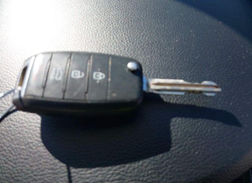 Photo 11 of 2017 Kia Forte LX (VIN 3KPFK4A74HE091168)