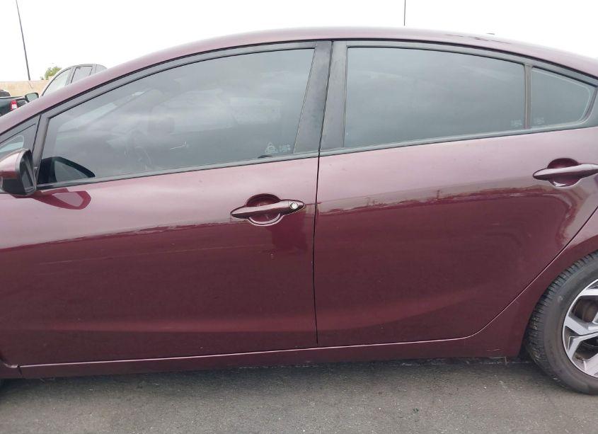 Photo 14 of 2017 Kia Forte LX (VIN 3KPFK4A74HE126002)