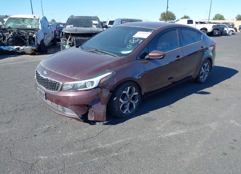 Photo 2 of 2017 Kia Forte LX (VIN 3KPFK4A74HE126002)