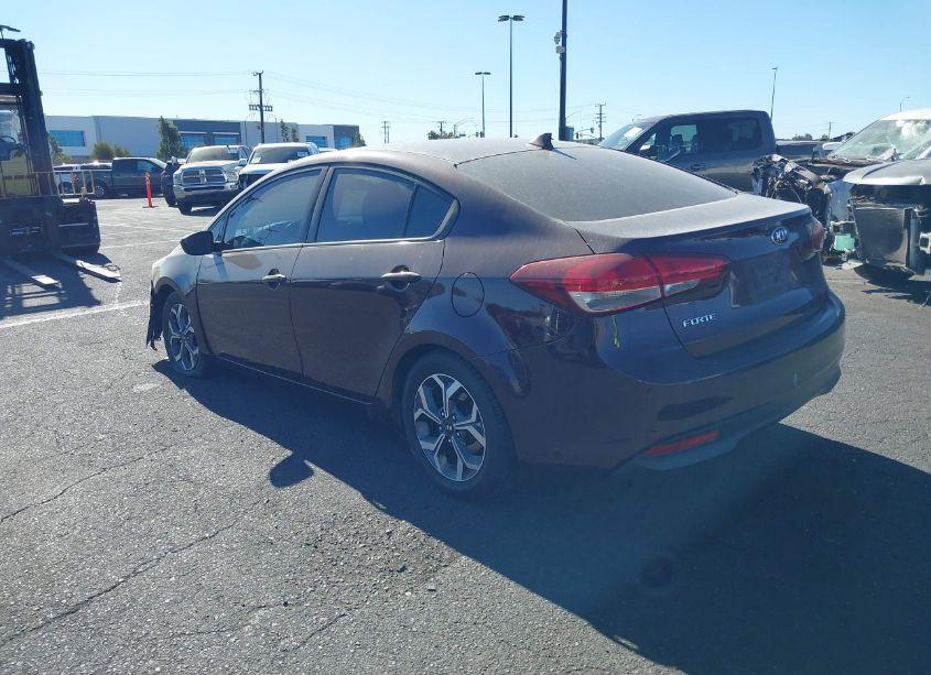 Photo 3 of 2017 Kia Forte LX (VIN 3KPFK4A74HE126002)