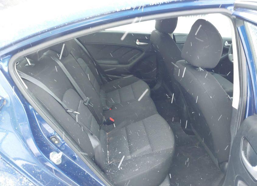 Photo 8 of 2017 Kia Forte LX (VIN 3KPFK4A74HE145598)