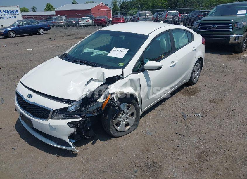 Photo 2 of 2017 Kia Forte LX (VIN 3KPFK4A74HE152485)