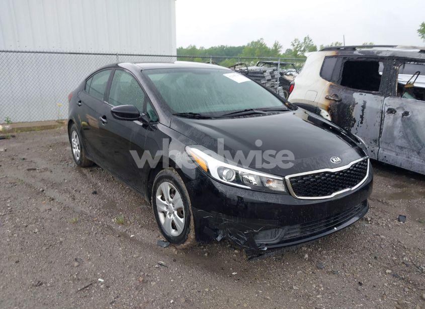 2018 Kia Forte LX (VIN 3KPFK4A74JE210231) main photo
