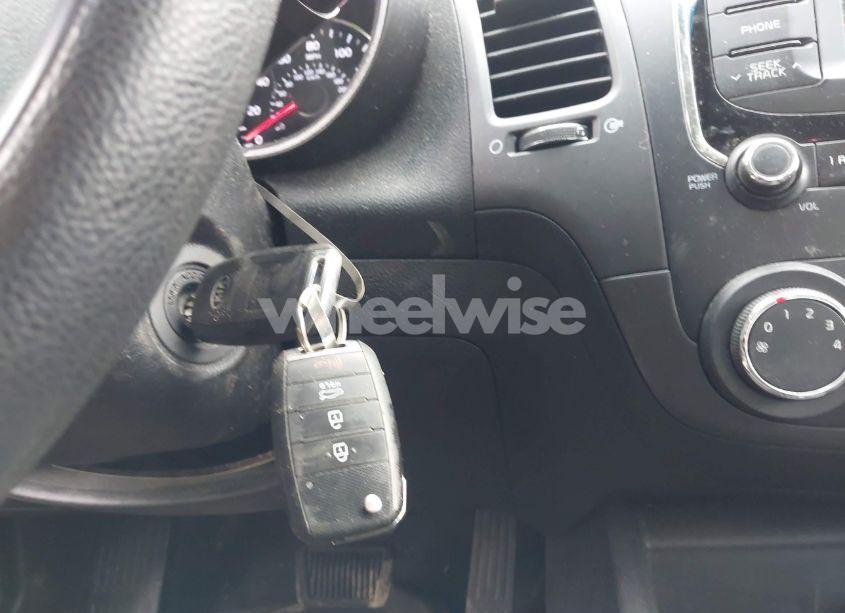 Photo 11 of 2018 Kia Forte LX (VIN 3KPFK4A74JE210231)