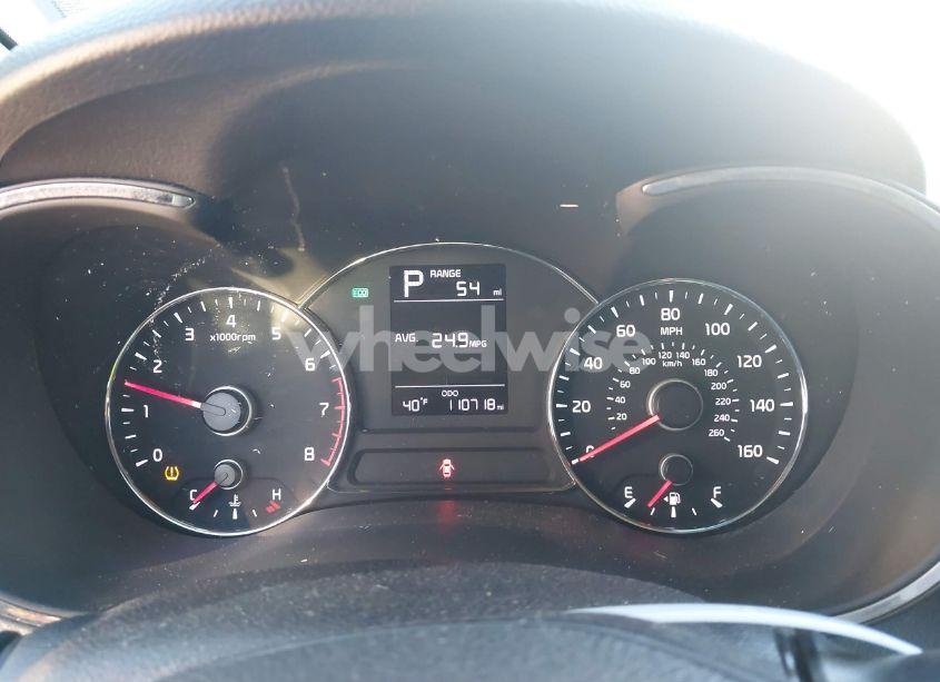 Photo 7 of 2018 Kia Forte LX (VIN 3KPFK4A74JE212061)