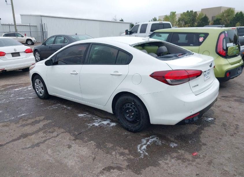 Photo 14 of 2018 Kia Forte LX (VIN 3KPFK4A74JE218409)