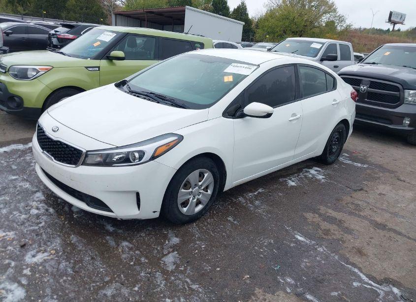 Photo 2 of 2018 Kia Forte LX (VIN 3KPFK4A74JE218409)