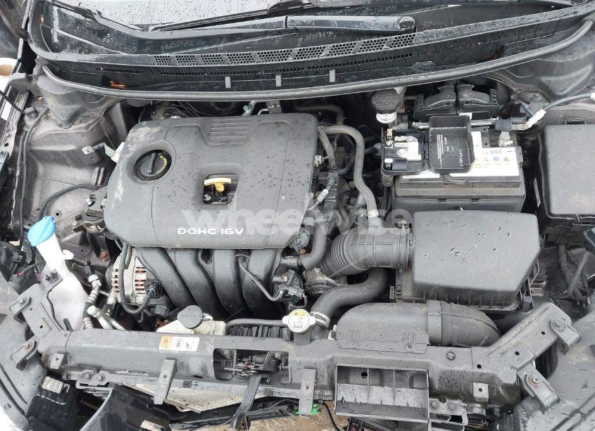 Photo 10 of 2018 Kia Forte (VIN 3KPFK4A74JE218667)