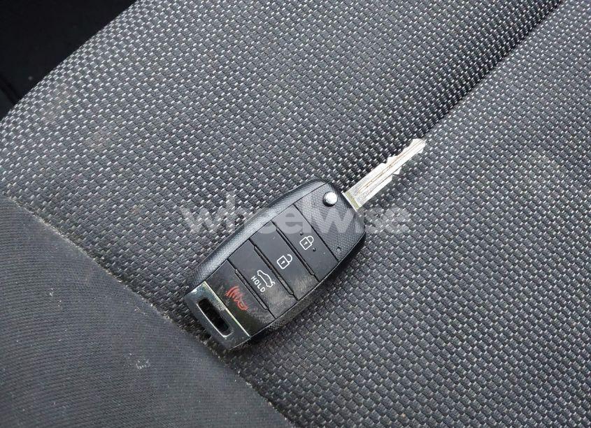 Photo 11 of 2018 Kia Forte LX (VIN 3KPFK4A74JE220211)