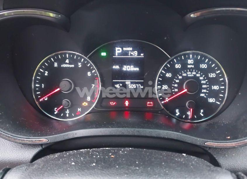 Photo 7 of 2018 Kia Forte LX (VIN 3KPFK4A74JE220211)