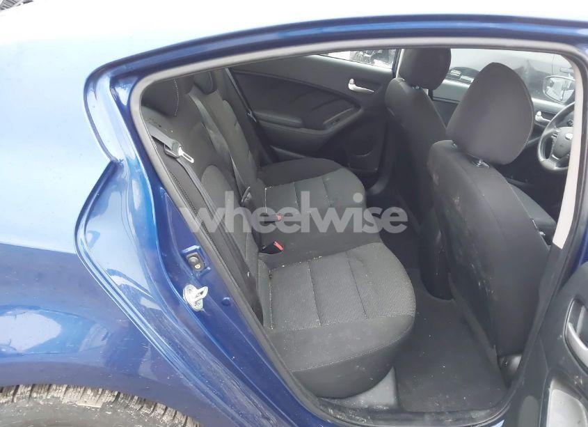 Photo 8 of 2018 Kia Forte LX (VIN 3KPFK4A74JE220211)