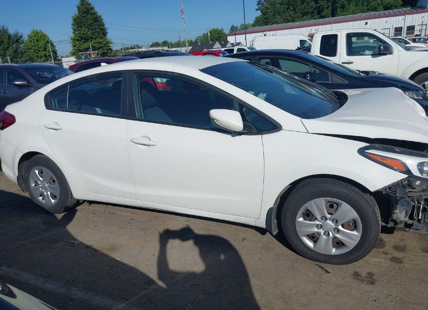 Photo 14 of 2018 Kia Forte LX (VIN 3KPFK4A74JE229409)