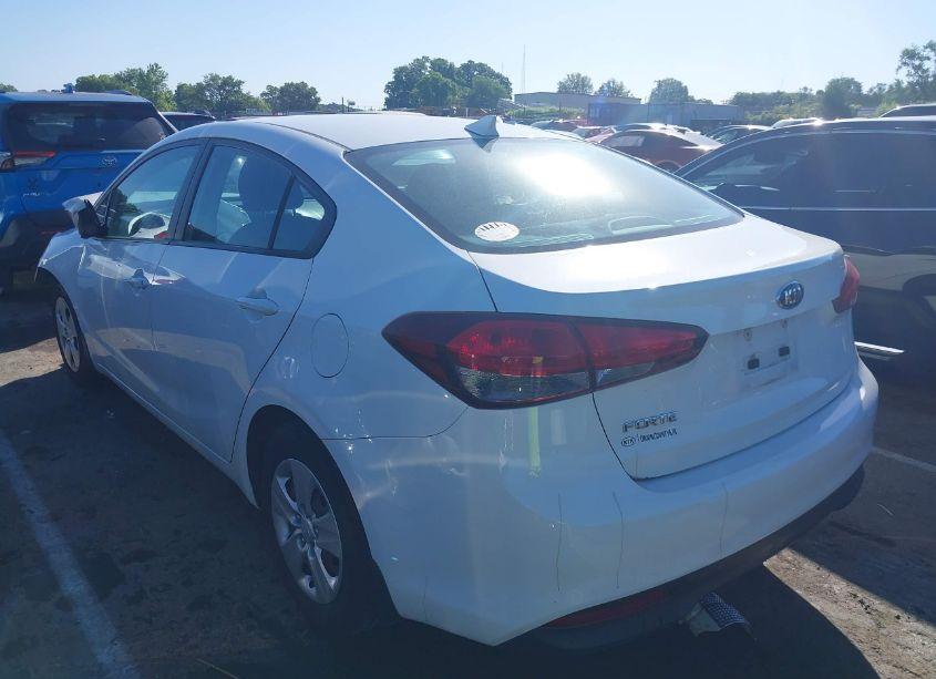Photo 3 of 2018 Kia Forte LX (VIN 3KPFK4A74JE229409)