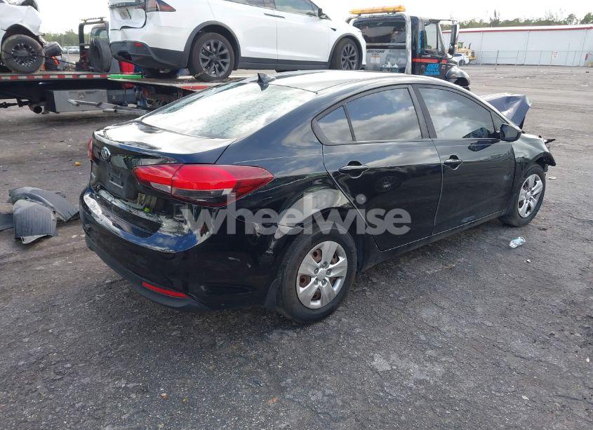 Photo 4 of 2018 Kia Forte LX (VIN 3KPFK4A74JE230690)