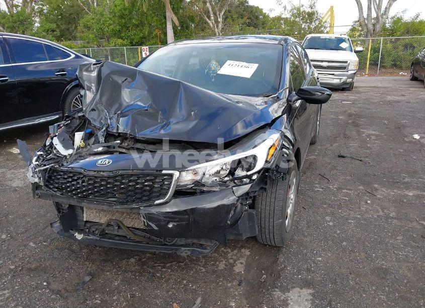 Photo 6 of 2018 Kia Forte LX (VIN 3KPFK4A74JE230690)