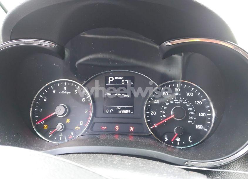 Photo 7 of 2018 Kia Forte LX (VIN 3KPFK4A74JE230690)