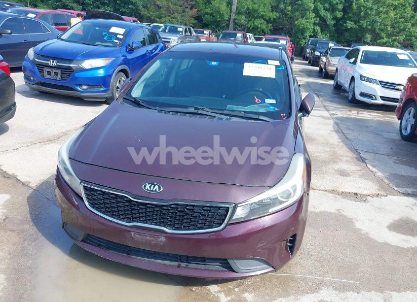 Photo 12 of 2017 Kia Forte LX (VIN 3KPFK4A75HE016494)