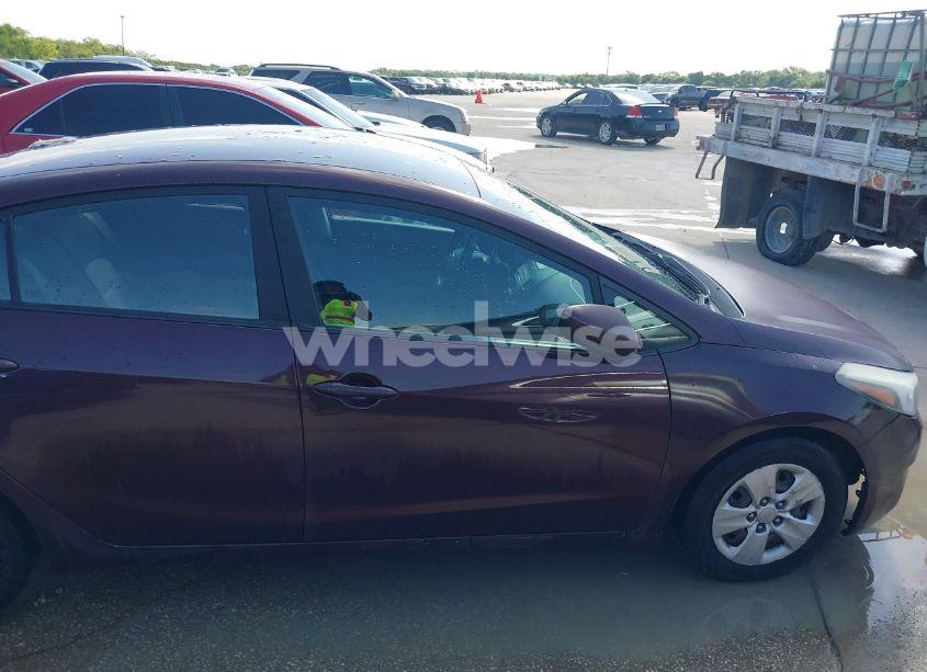 Photo 13 of 2017 Kia Forte LX (VIN 3KPFK4A75HE016494)