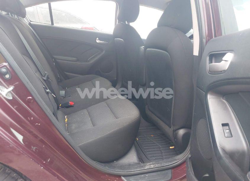 Photo 8 of 2017 Kia Forte LX (VIN 3KPFK4A75HE016494)