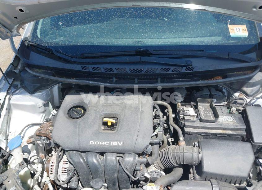 Photo 10 of 2017 Kia Forte LX (VIN 3KPFK4A75HE016902)