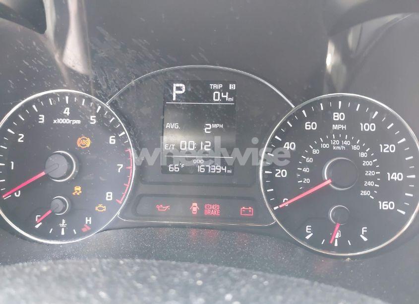 Photo 7 of 2017 Kia Forte LX (VIN 3KPFK4A75HE016902)