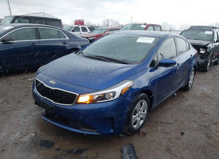 Photo 2 of 2017 Kia Forte LX (VIN 3KPFK4A75HE036728)