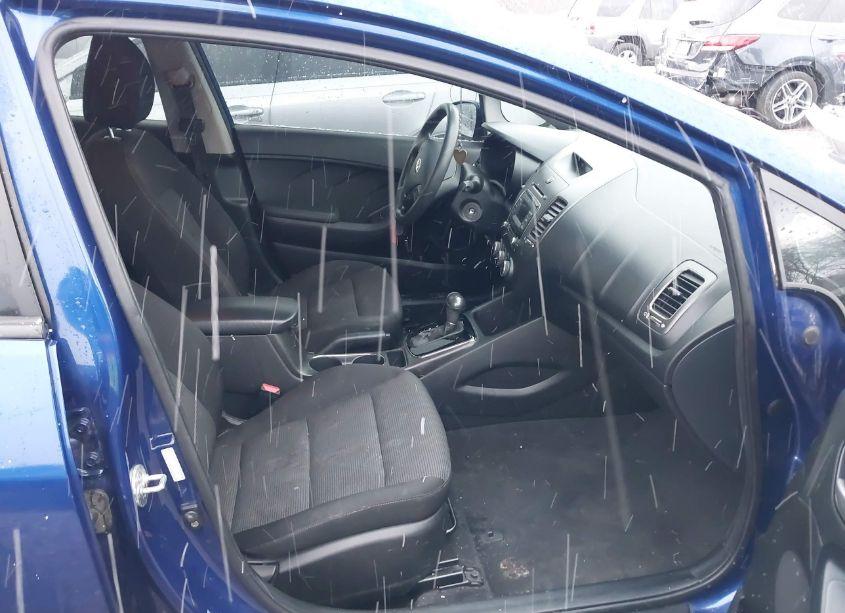 Photo 5 of 2017 Kia Forte LX (VIN 3KPFK4A75HE036728)