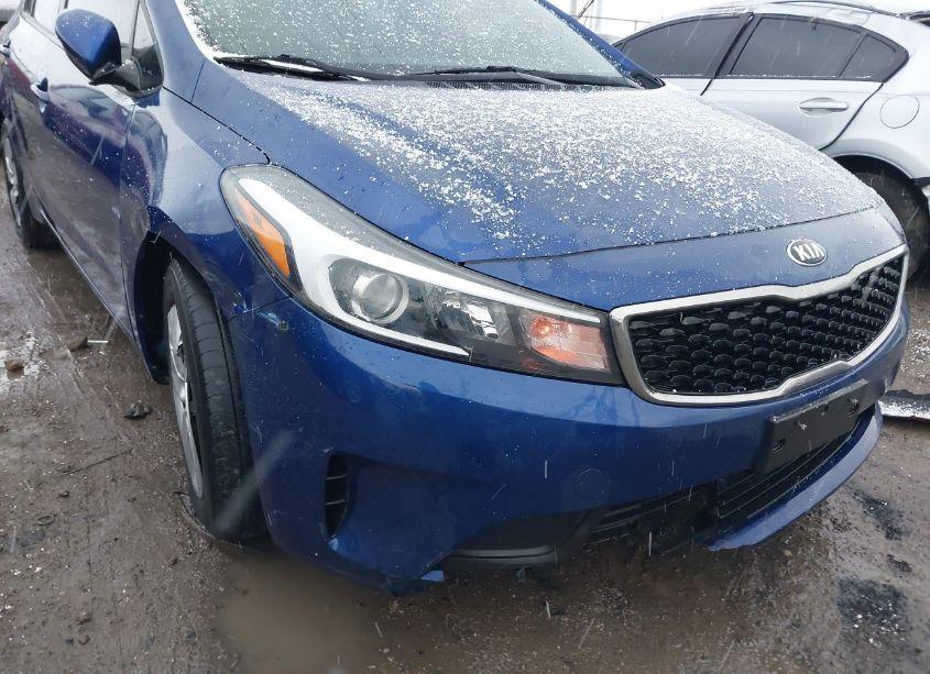 Photo 6 of 2017 Kia Forte LX (VIN 3KPFK4A75HE036728)