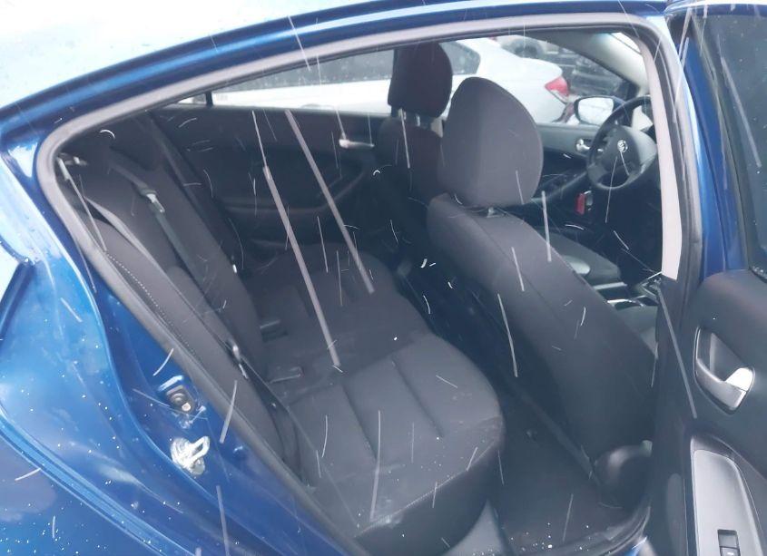 Photo 8 of 2017 Kia Forte LX (VIN 3KPFK4A75HE036728)