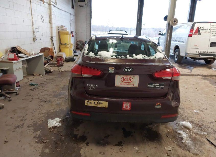 Photo 16 of 2017 Kia Forte LX (VIN 3KPFK4A75HE037054)