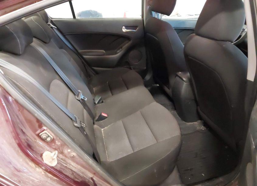 Photo 8 of 2017 Kia Forte LX (VIN 3KPFK4A75HE037054)