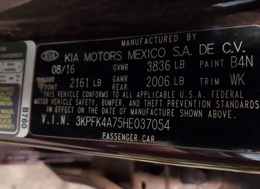 Photo 9 of 2017 Kia Forte LX (VIN 3KPFK4A75HE037054)