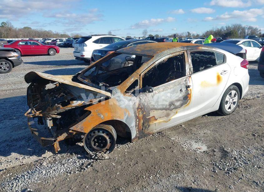 Photo 2 of 2017 Kia Forte LX (VIN 3KPFK4A75HE043064)