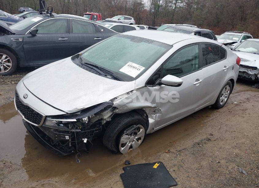 Photo 2 of 2017 Kia Forte LX (VIN 3KPFK4A75HE044327)