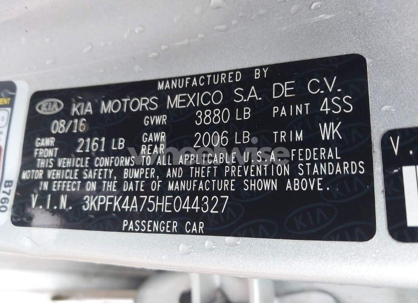 Photo 9 of 2017 Kia Forte LX (VIN 3KPFK4A75HE044327)