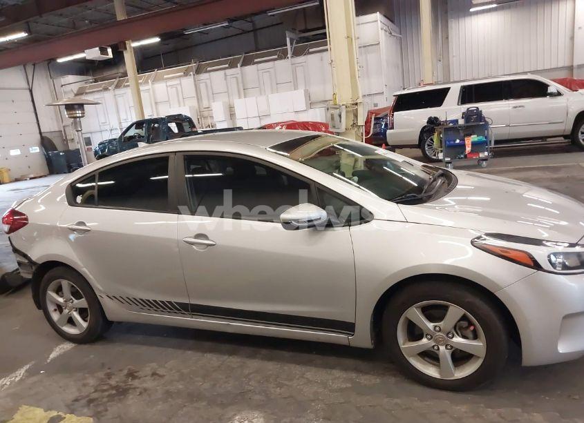 Photo 14 of 2017 Kia Forte LX (VIN 3KPFK4A75HE048345)