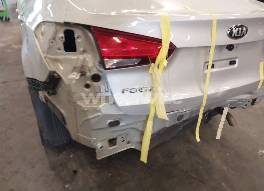 Photo 19 of 2017 Kia Forte LX (VIN 3KPFK4A75HE048345)