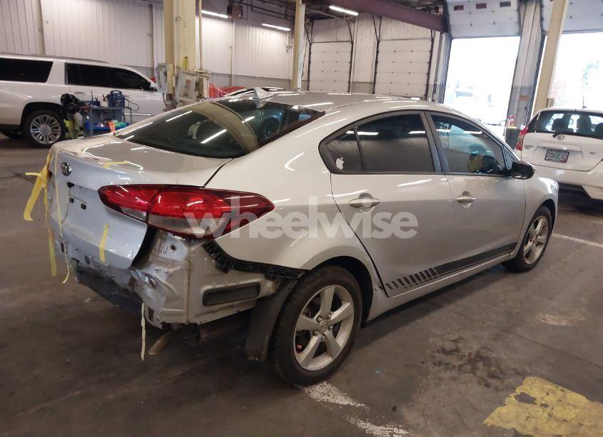 Photo 4 of 2017 Kia Forte LX (VIN 3KPFK4A75HE048345)