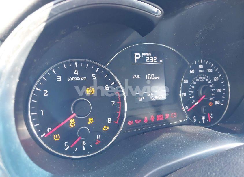 Photo 7 of 2017 Kia Forte LX (VIN 3KPFK4A75HE048376)