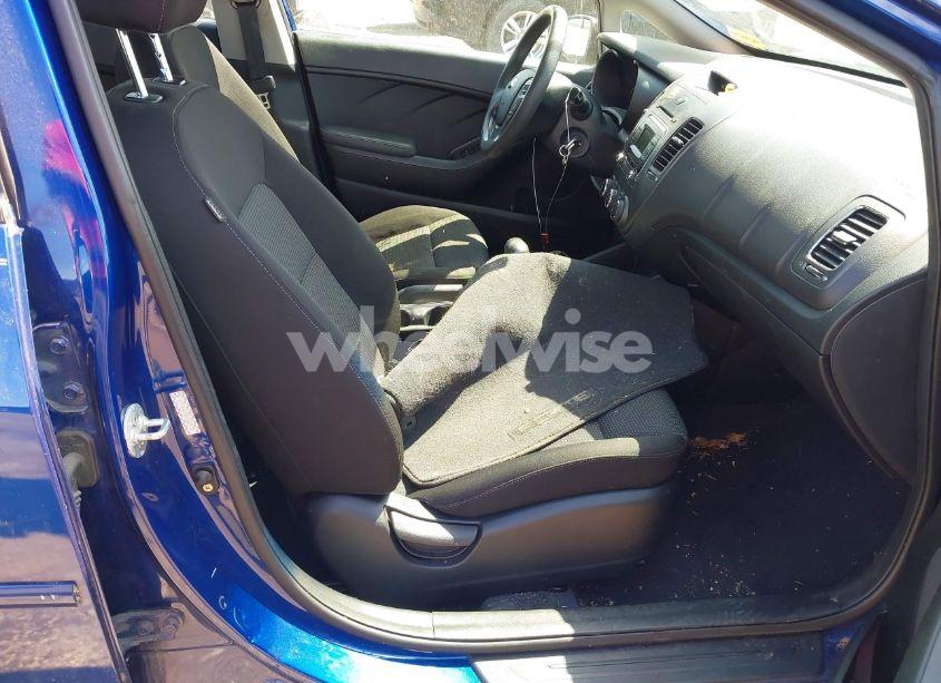 Photo 5 of 2017 Kia Forte LX (VIN 3KPFK4A75HE063735)