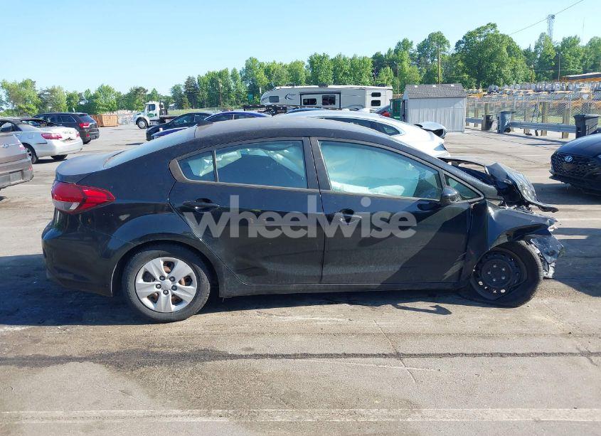 Photo 14 of 2017 Kia Forte LX (VIN 3KPFK4A75HE068286)