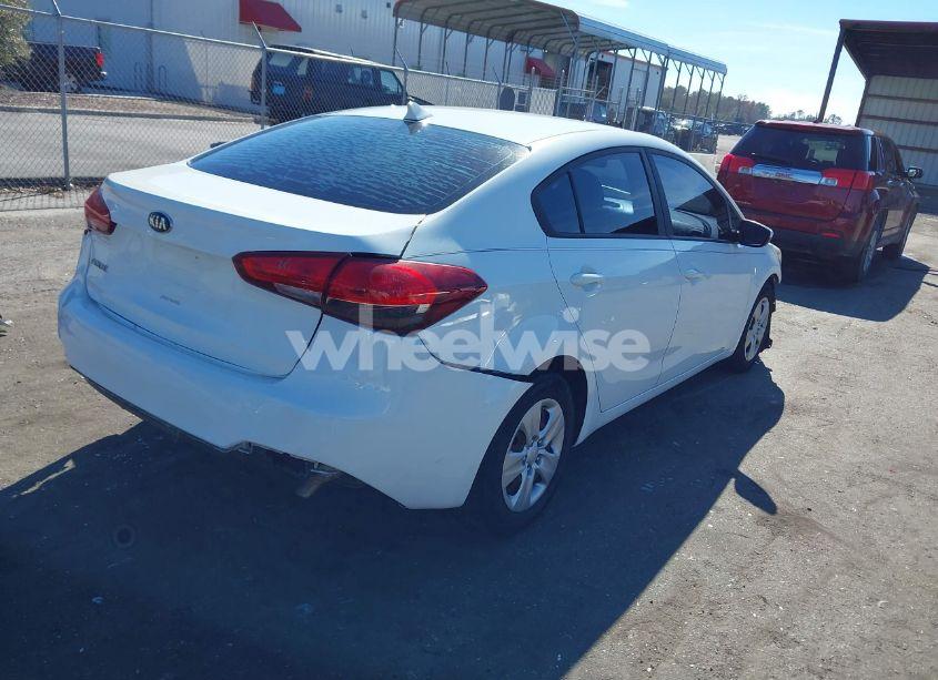 Photo 4 of 2017 Kia Forte LX (VIN 3KPFK4A75HE092006)